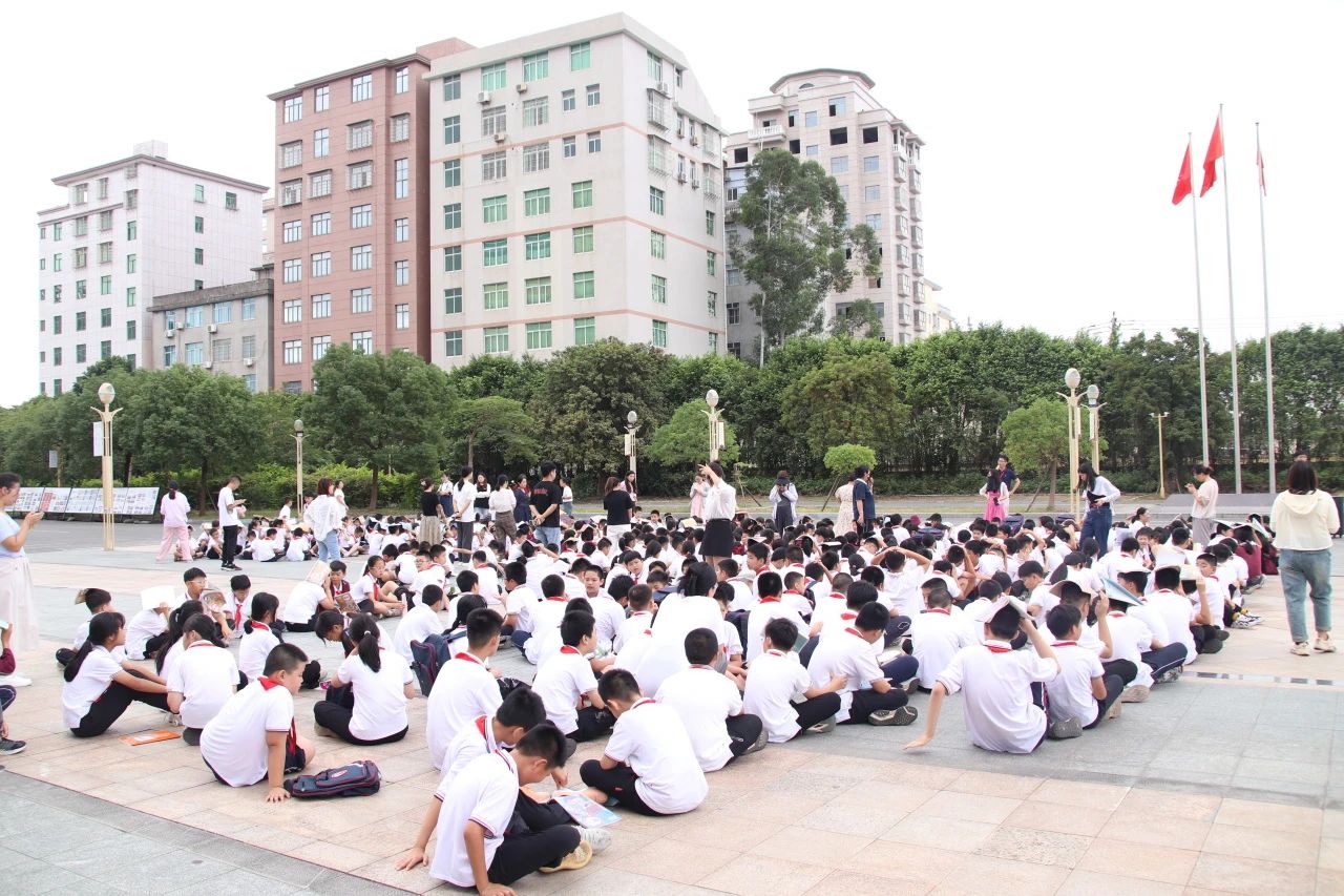 以演促練 防患未然——博雅學校開展十月份防震減災逃生演練